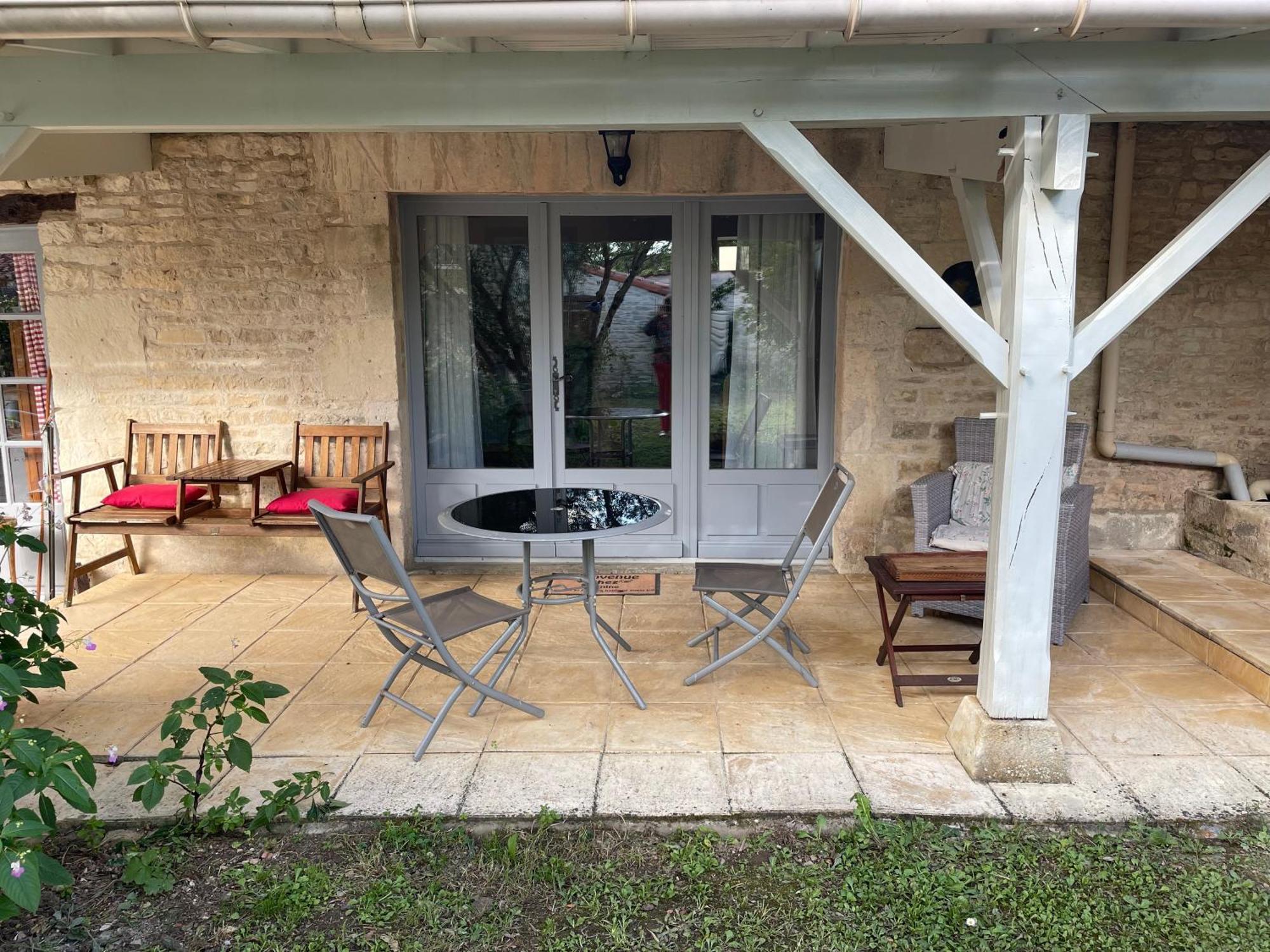 Sous L Olivier Apartment Tusson Luaran gambar